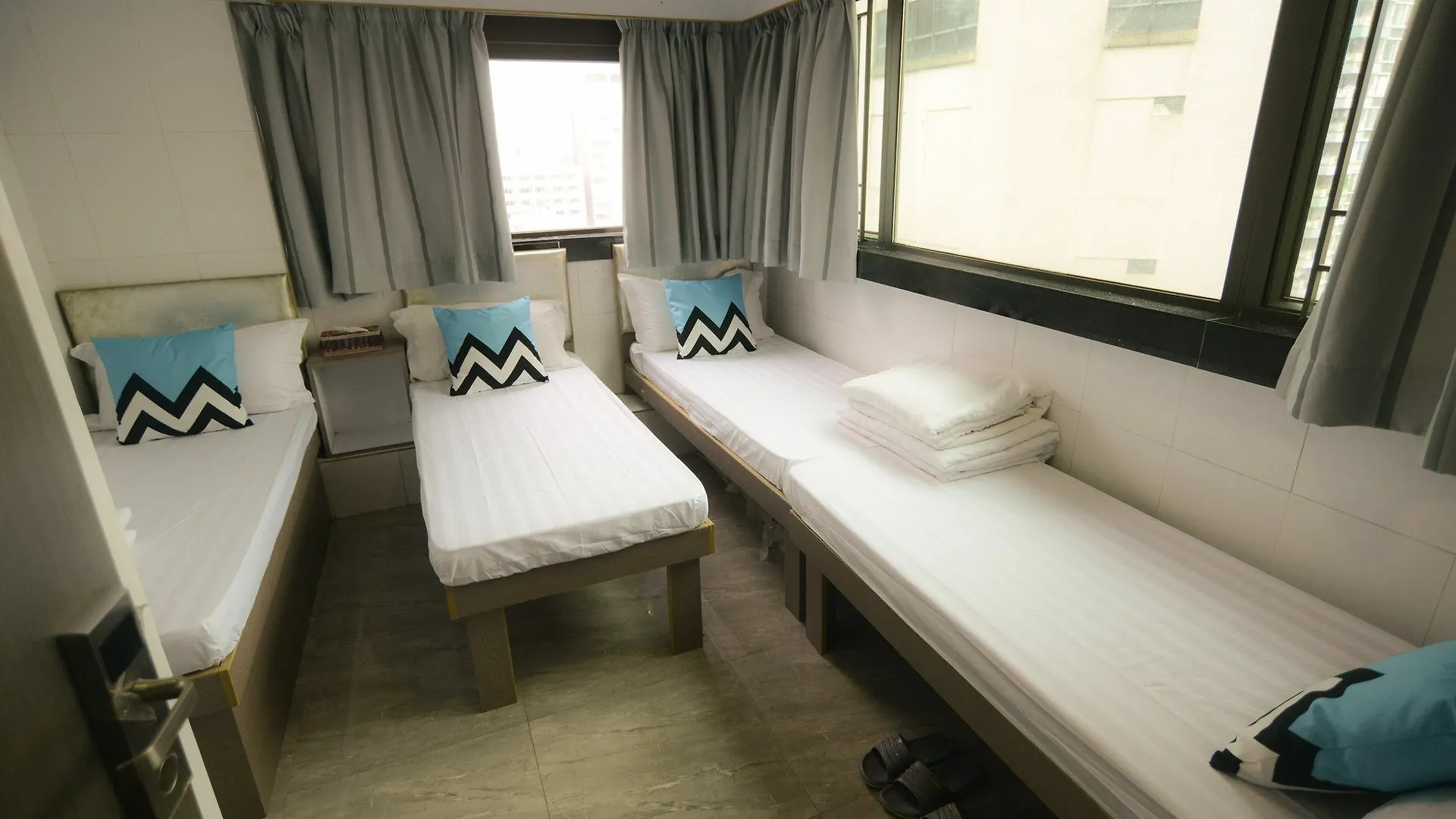 8 Days Boutique Hotel Kowloon  0*, Kowloon (Hong Kong)