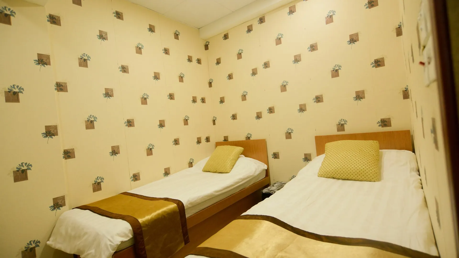 8 Days Boutique Hotel Kowloon  0*, Kowloon (Hong Kong)